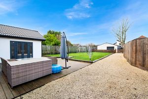 Photo 15- click for photo gallery